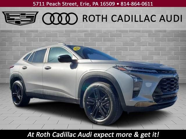 Used 2025 Chevrolet Trax ACTIV w/ Driver Confidence Package image 1