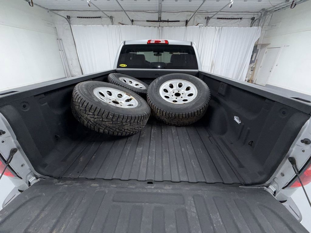 Used 2017 Chevrolet Silverado 1500 Custom w/ Custom Convenience Package image 16