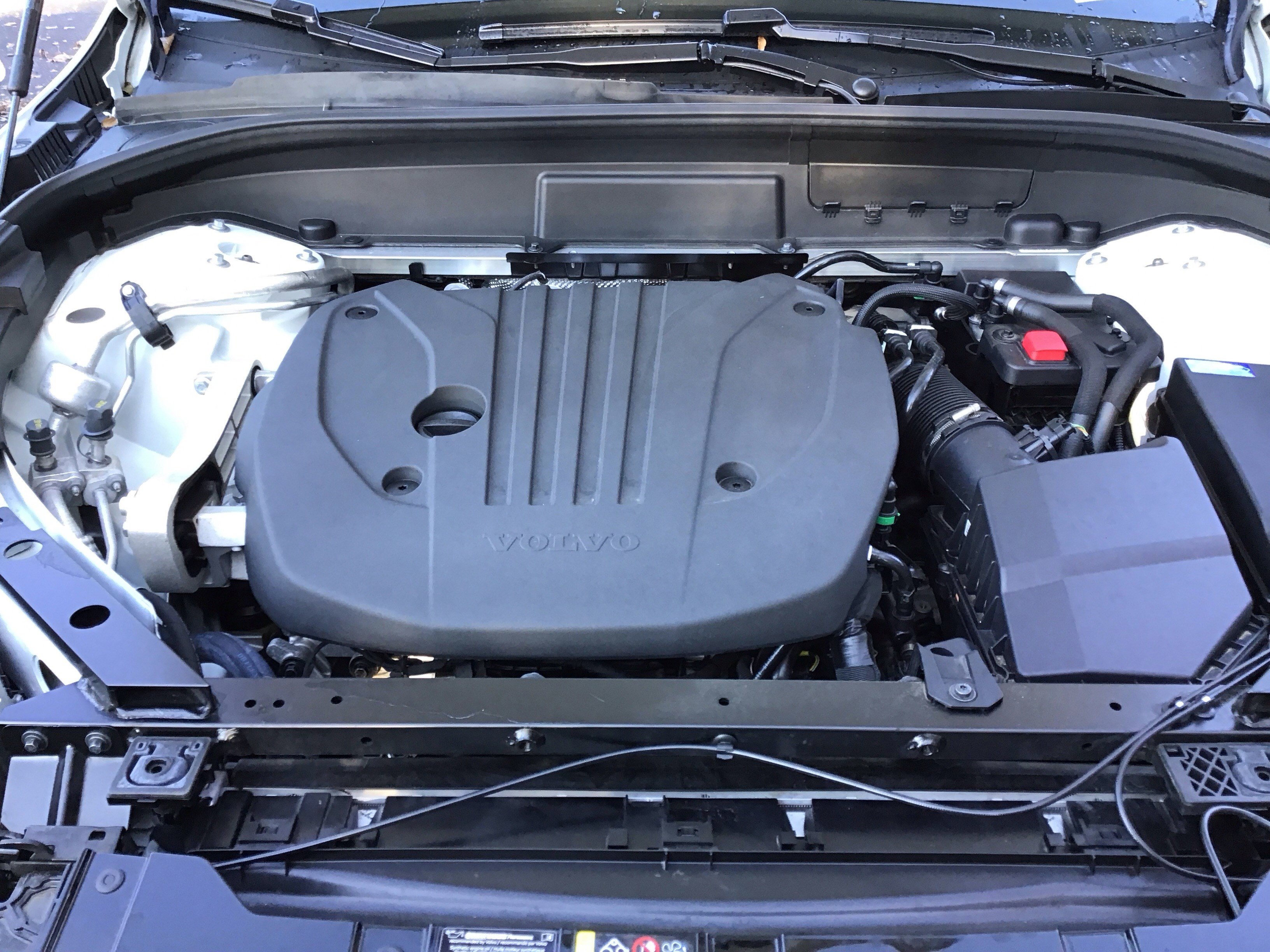 Certified 2025 Volvo XC60 B5 Plus image 35