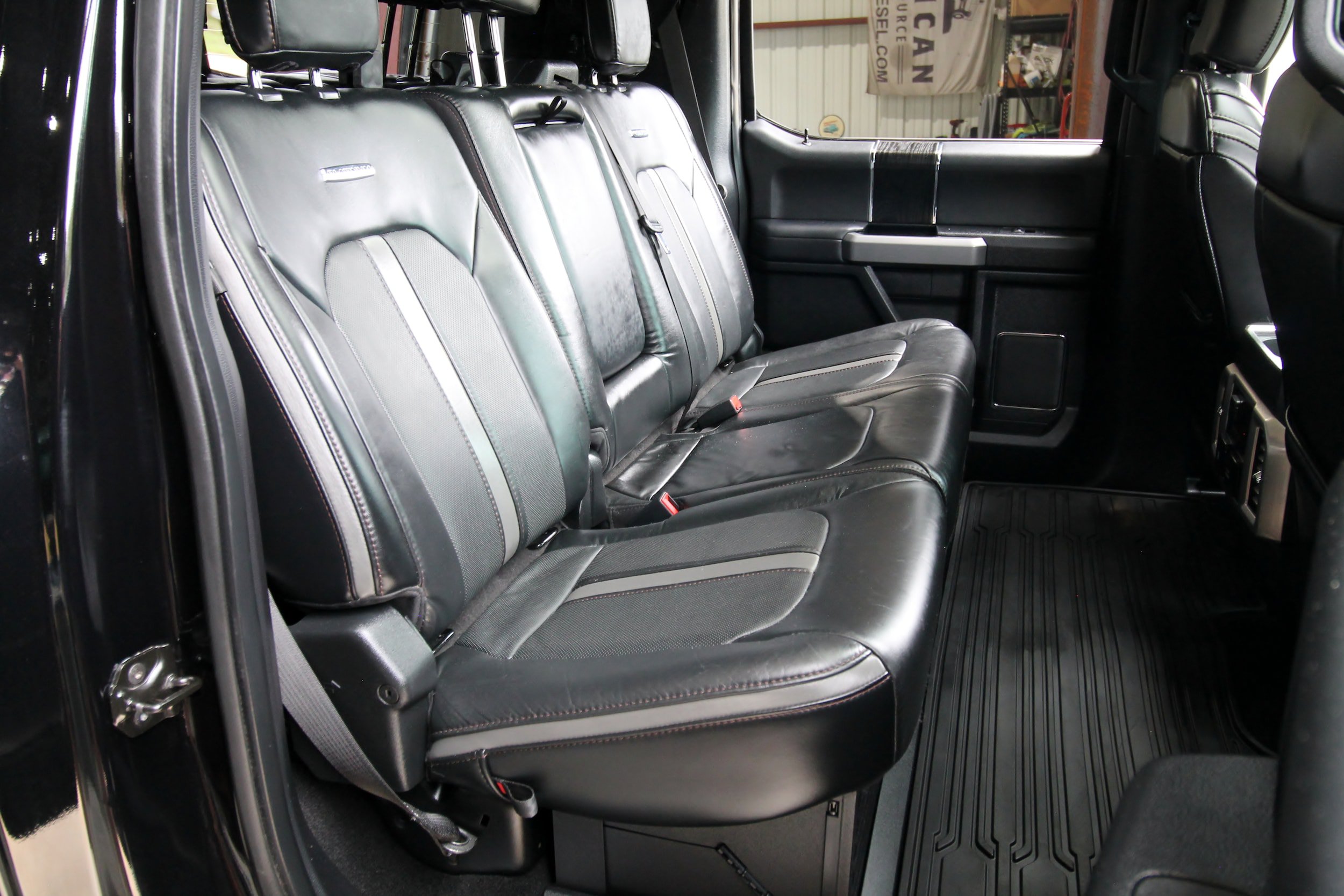Used 2019 Ford F350 Platinum w/ Platinum Ultimate Package AWD/4WD image 46