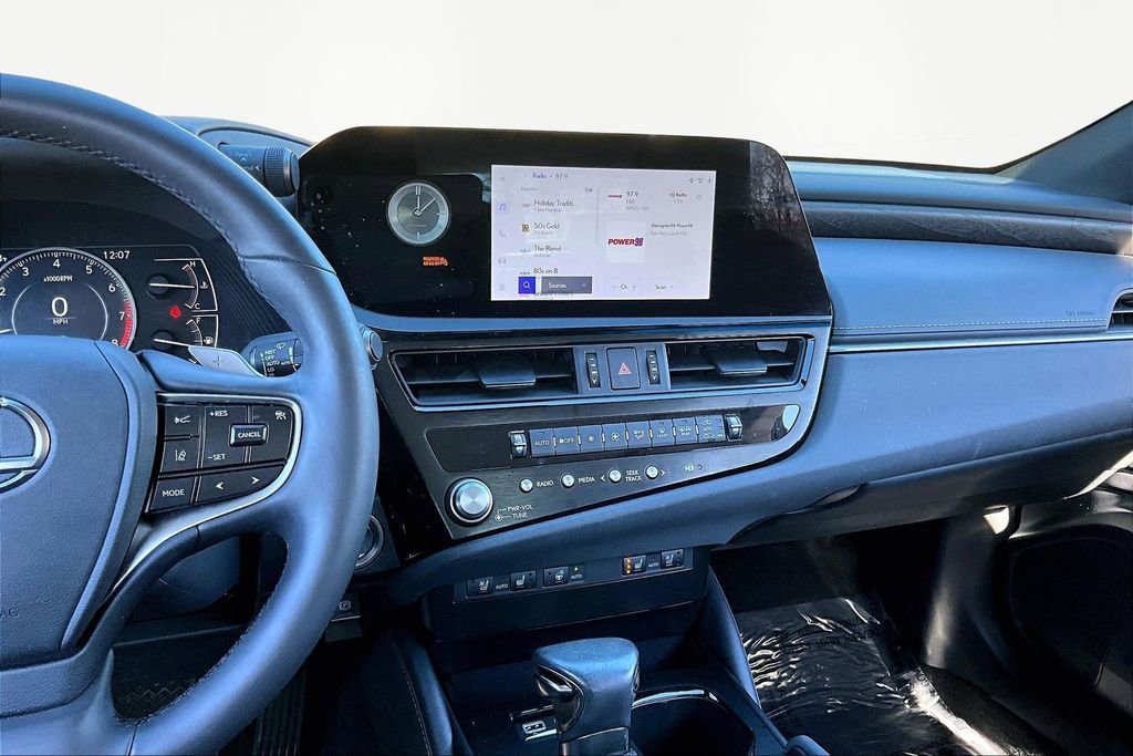 Used 2024 Lexus ES 350 w/ Premium Package image 10