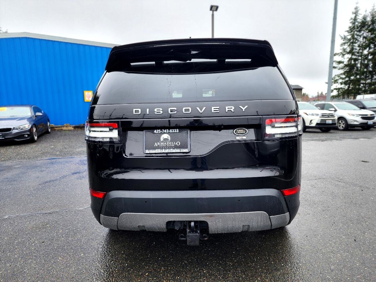 Used 2017 Land Rover Discovery SE image 6