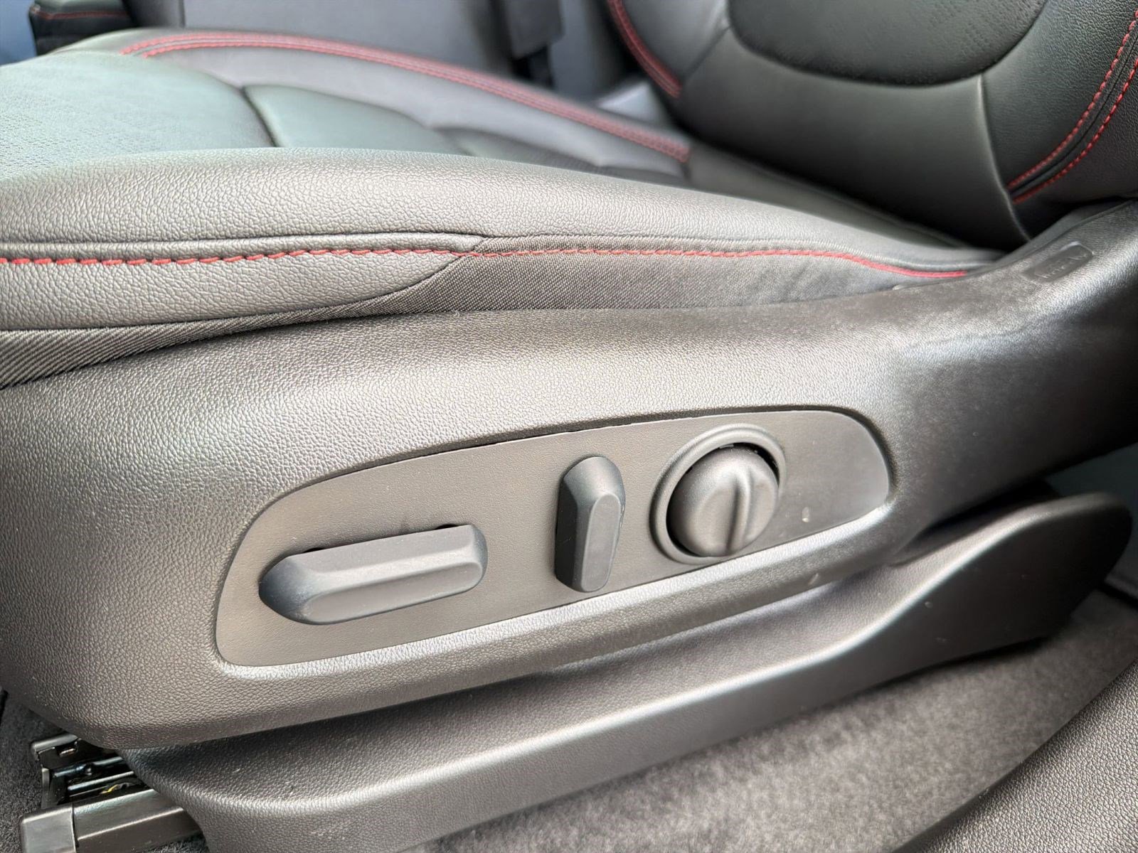 New 2027 Chevrolet Bolt RS FWD image 13