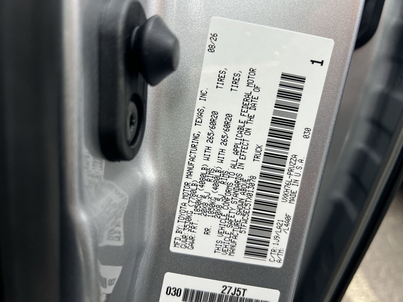 New 2026 Toyota Tundra Platinum w/ TRD Off-Road Package AWD/4WD image 21