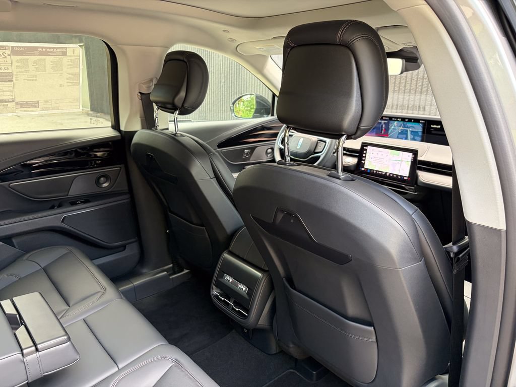 New 2026 Lincoln Nautilus Premier w/ Equipment Group 102A AWD/4WD image 23