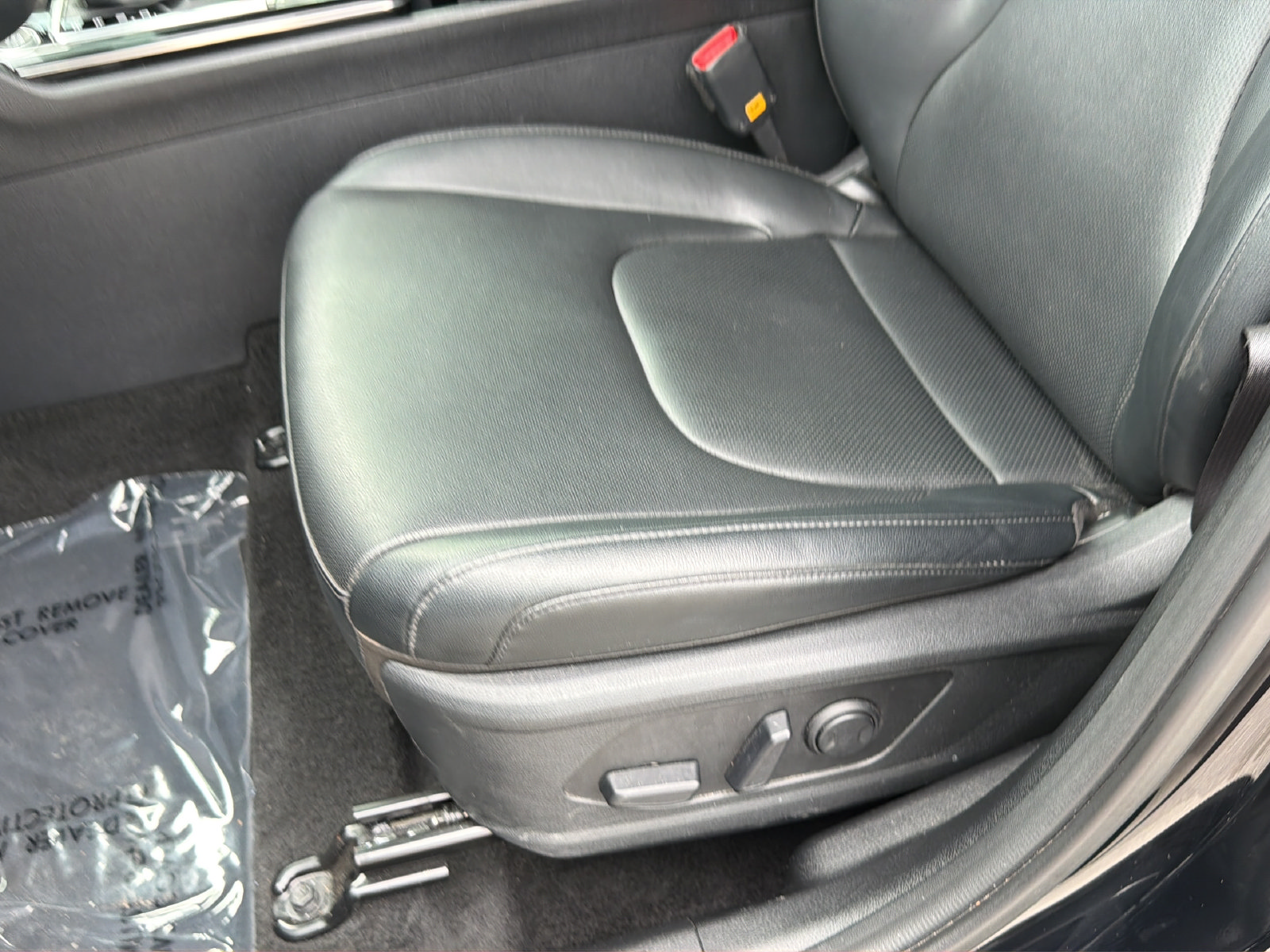 Used 2025 Kia Sportage EX FWD image 33