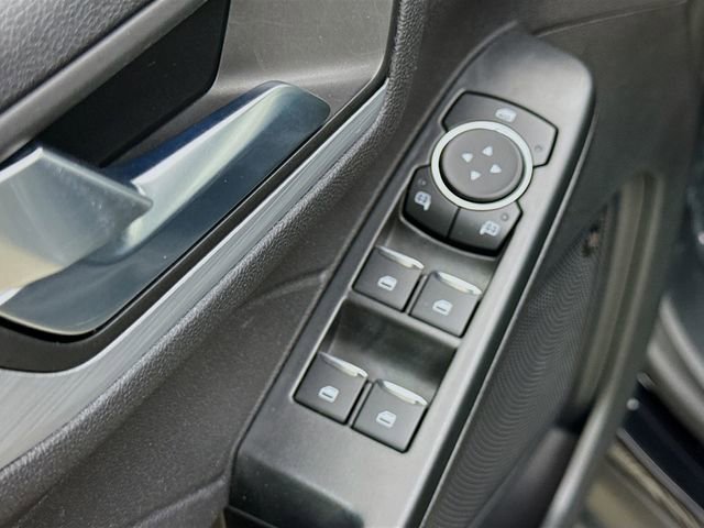 Used 2024 Ford Escape Platinum w/ Premium Technology Package image 18