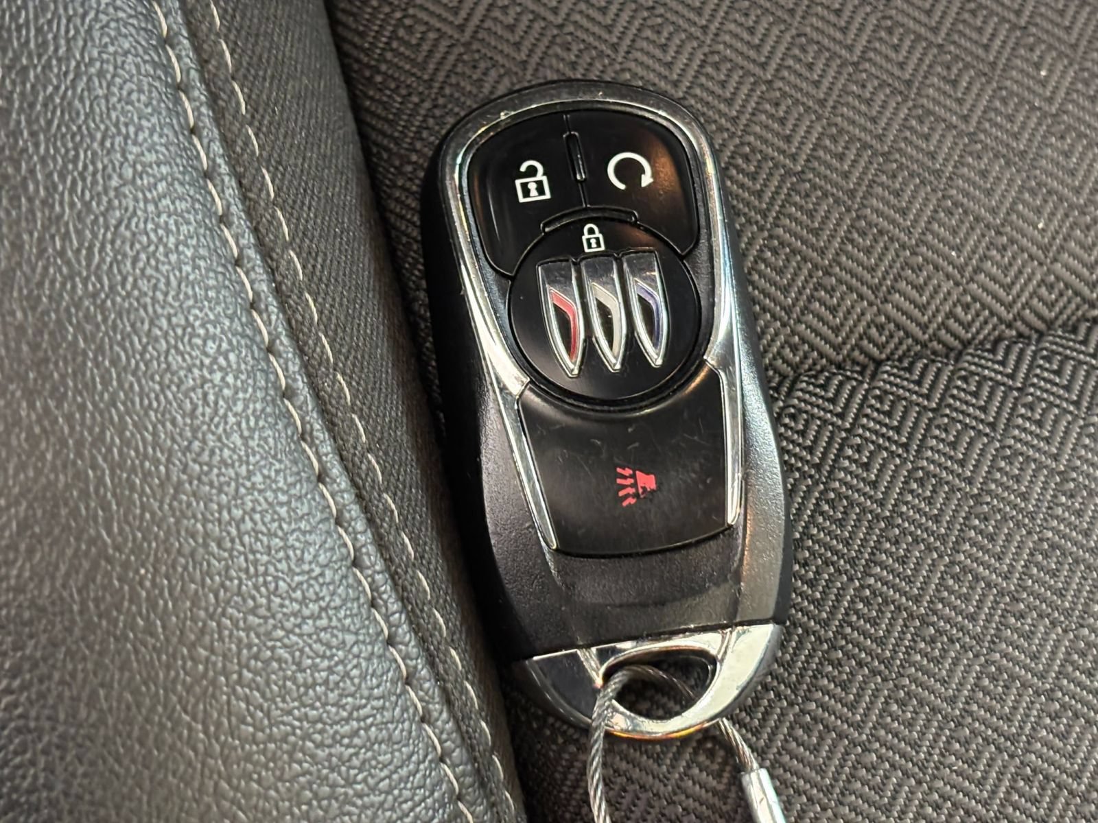 Used 2025 Buick Encore GX Preferred FWD image 24