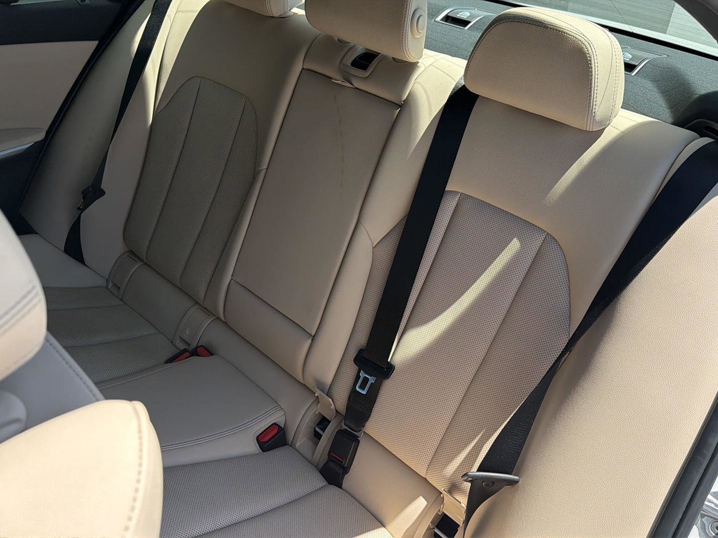Certified 2023 BMW 330i Sedan w/ Convenience Package RWD image 30