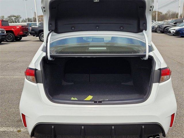 Used 2025 Toyota Corolla SE image 11