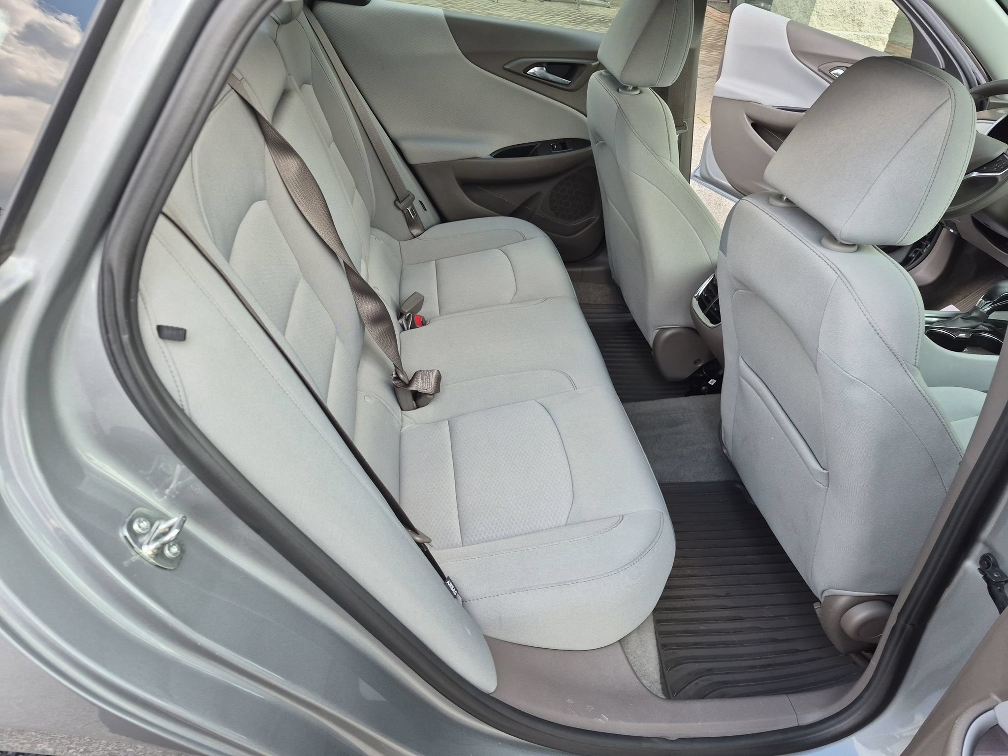 Used 2023 Chevrolet Malibu LT FWD image 11