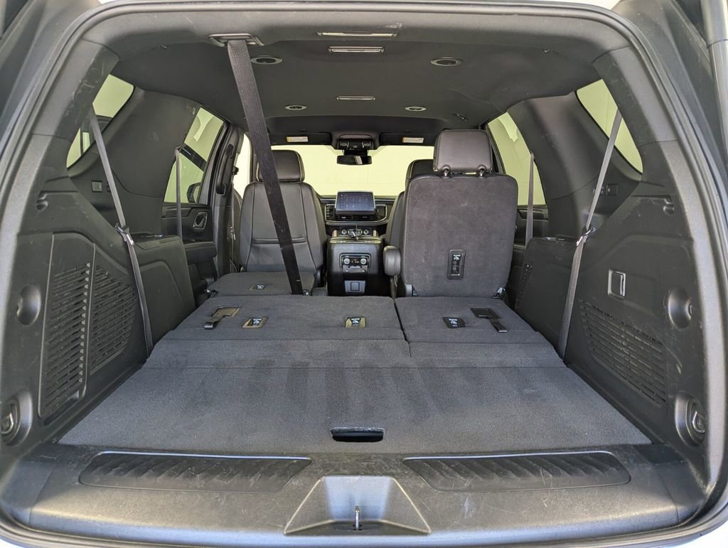 Used 2024 GMC Yukon SLT image 24