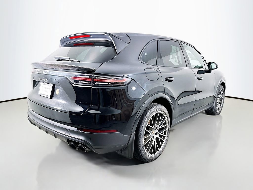 Used 2022 Porsche Cayenne S Platinum image 7