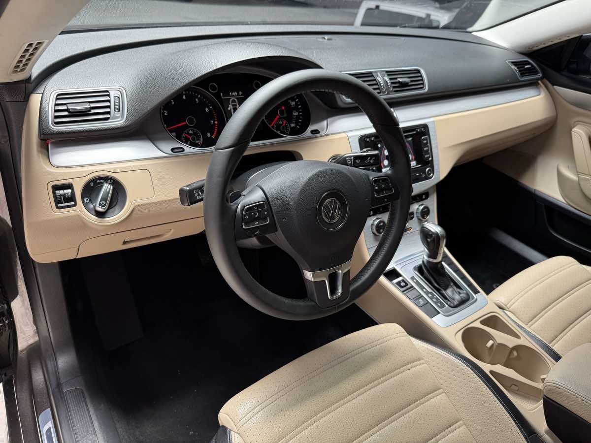Used 2014 Volkswagen CC Sport FWD image 9