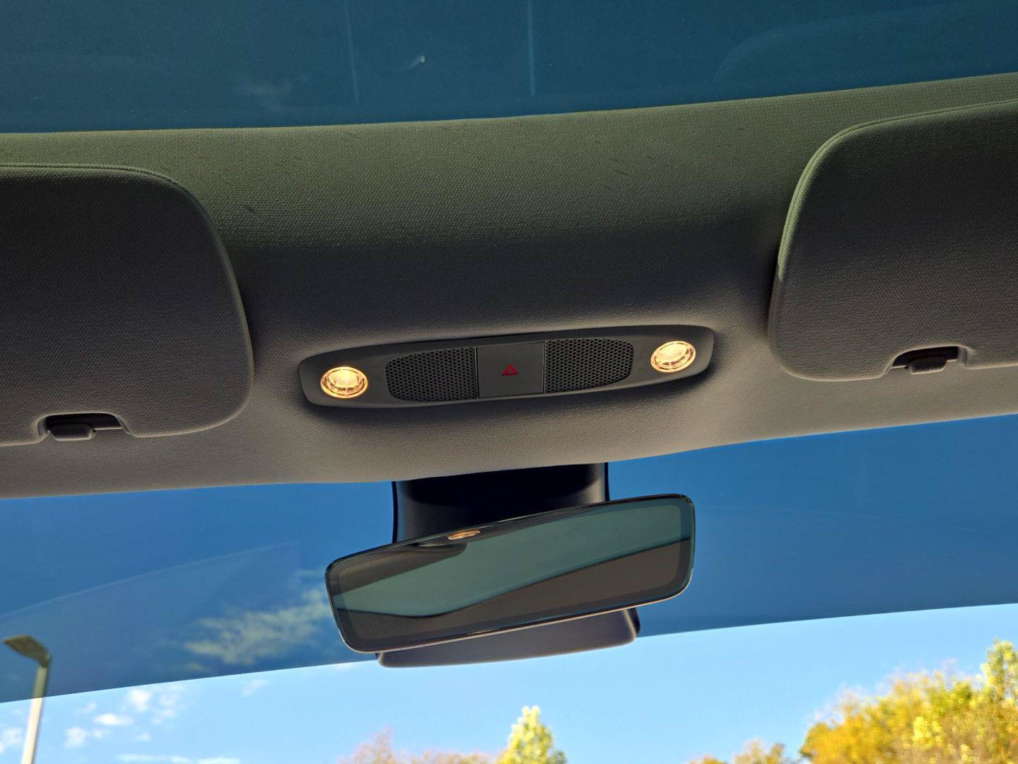 Used 2020 Tesla Model 3 Standard Range RWD image 19