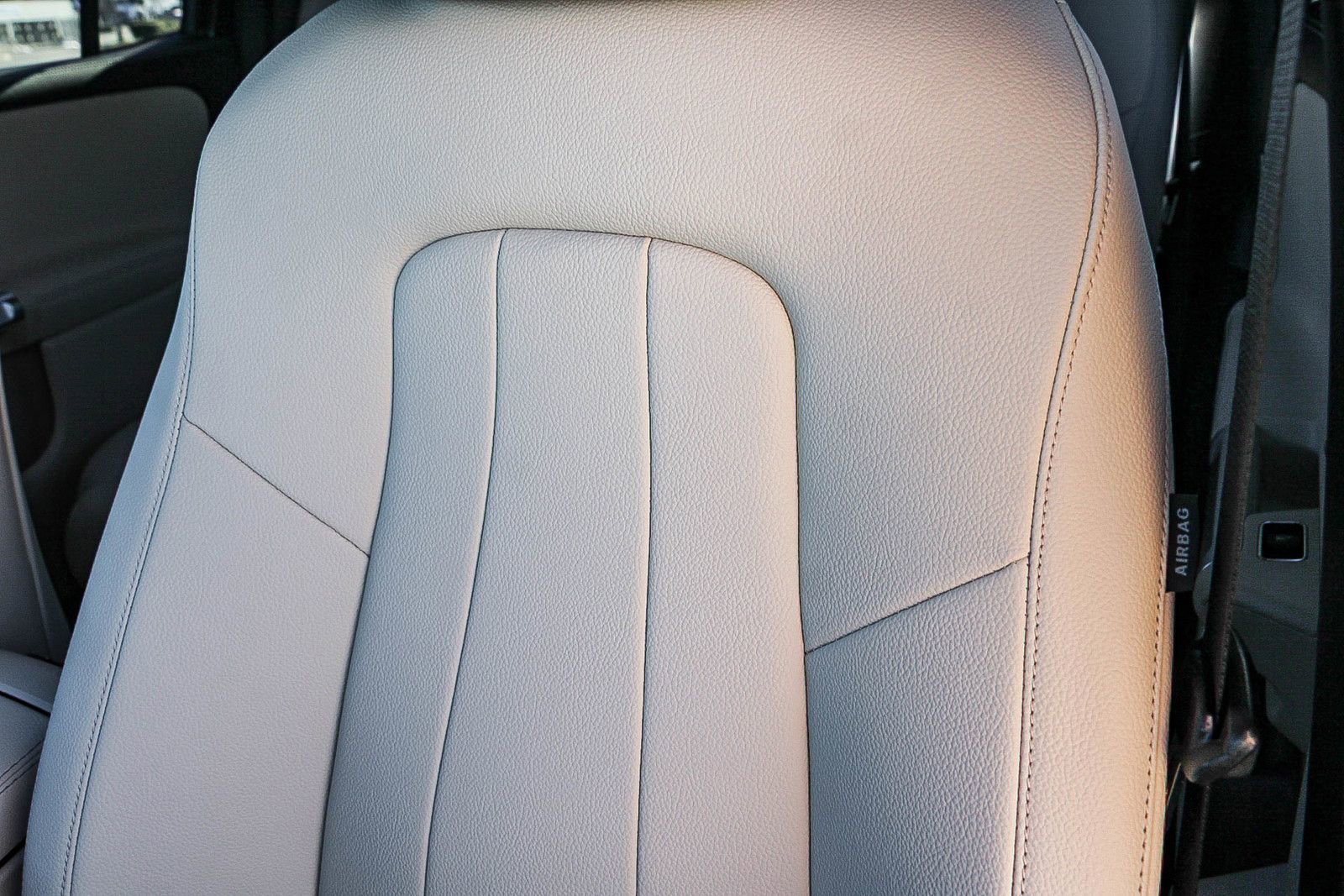 Certified 2026 Mercedes-Benz GLB 250 4MATIC image 24