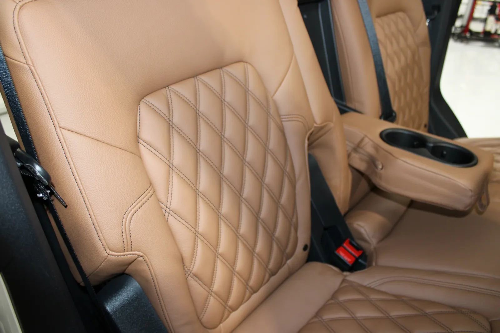 Used 2025 Ford Bronco Big Bend AWD/4WD image 4