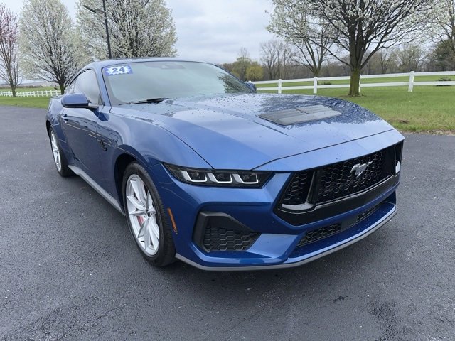 Used 2024 Ford Mustang GT Premium image 16