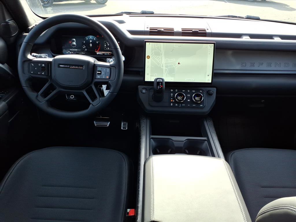 New 2026 Land Rover Defender 110 OCTA image 4