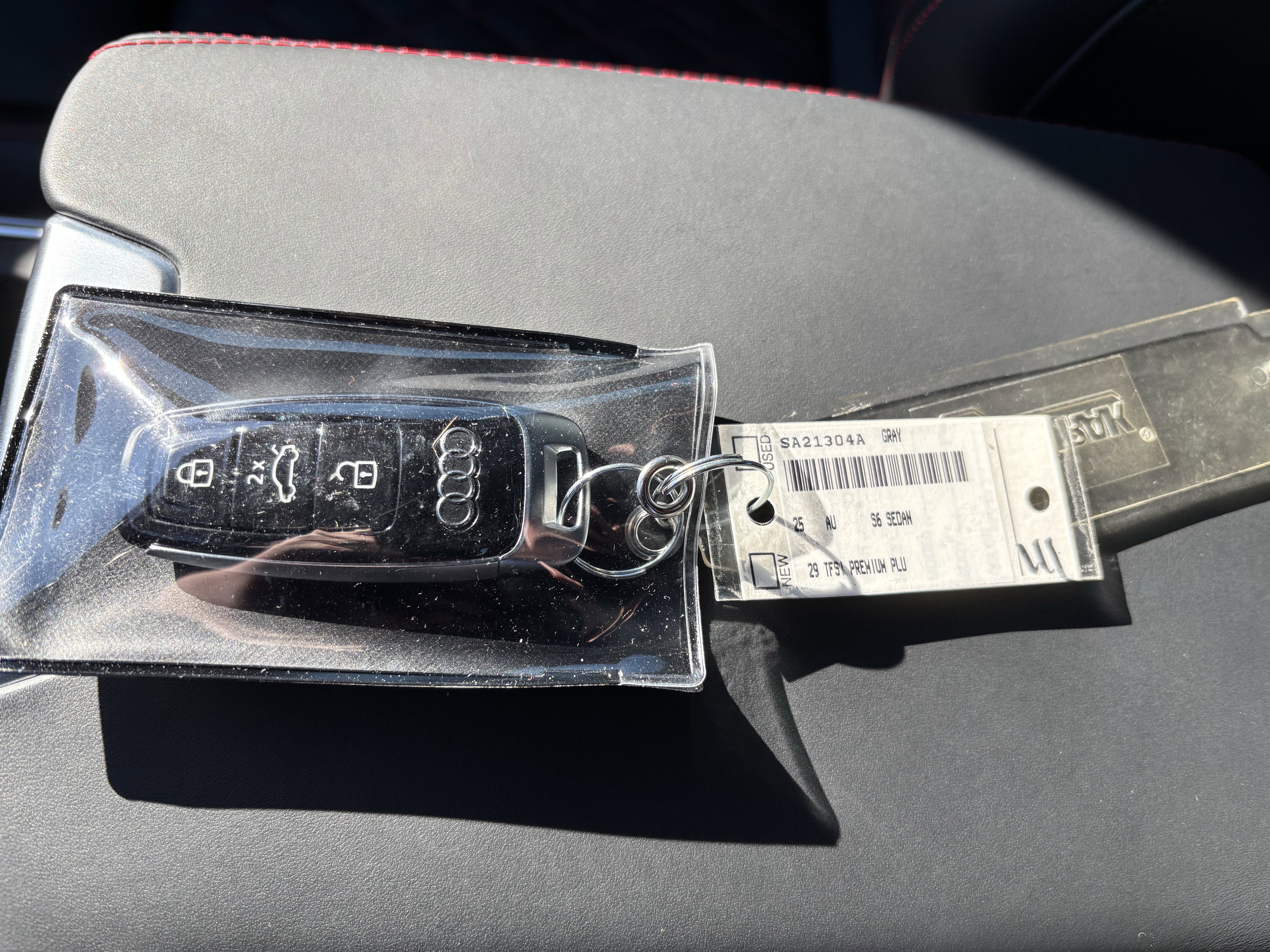 Certified 2025 Audi S6 Premium Plus image 38