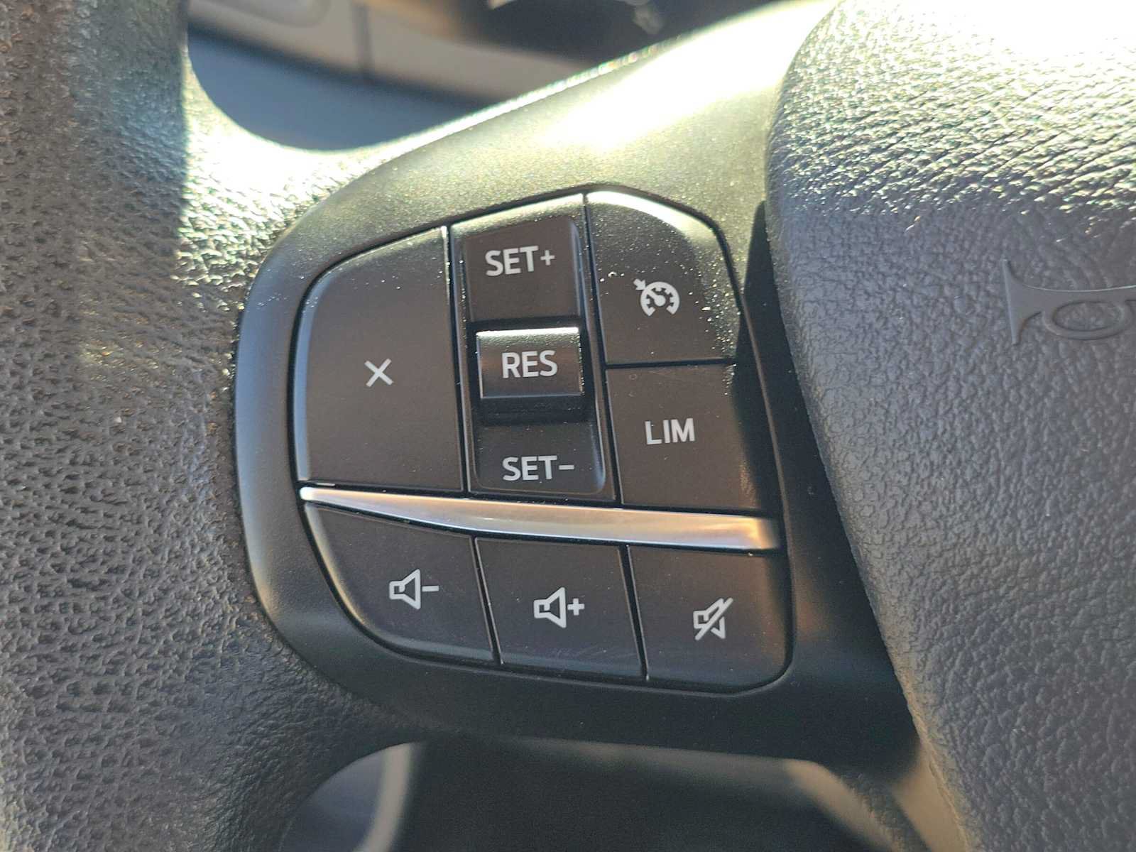 Used 2023 Ford Transit 350 XLT RWD image 29