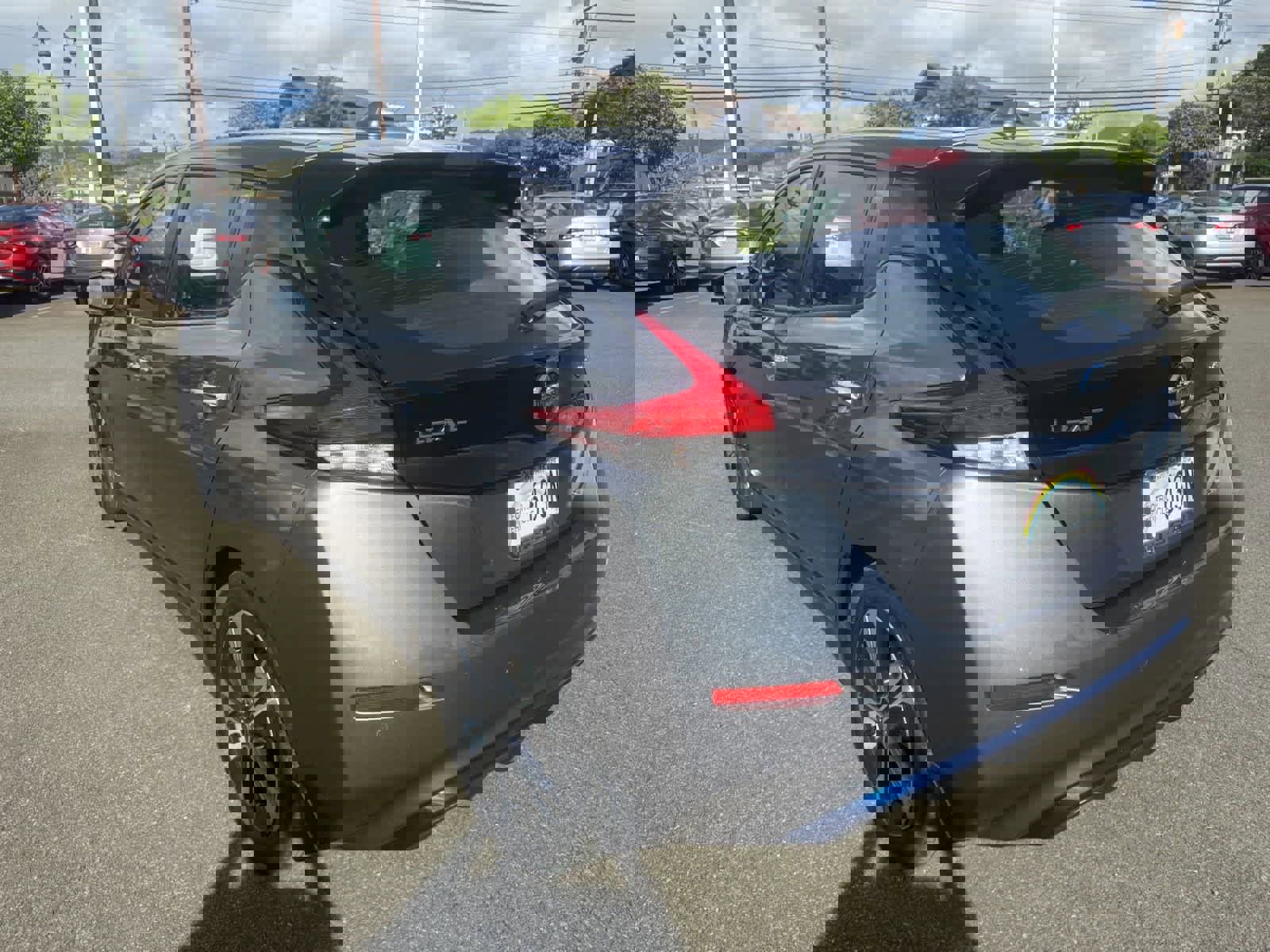 Certified 2020 Nissan Leaf SV image 4