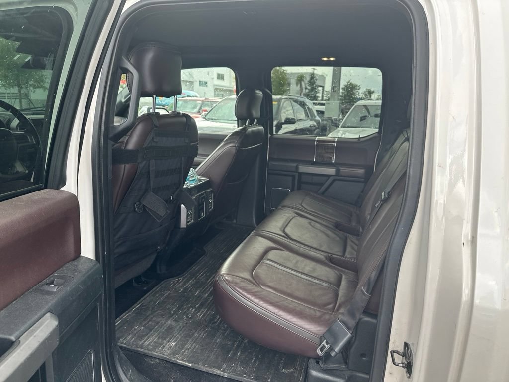 Used 2016 Ford F150 Platinum w/ Equipment Group 701A Luxury AWD/4WD image 15