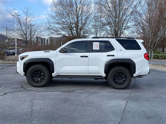 Used 2025 Toyota 4Runner TRD Off-Road image 2