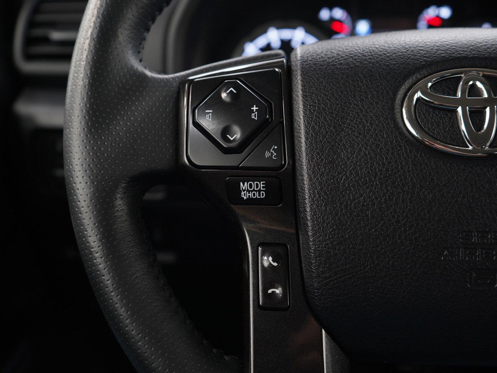 Used 2024 Toyota 4Runner TRD Off-Road AWD/4WD image 26