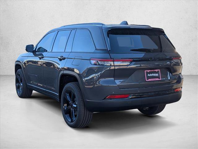 New 2025 Jeep Grand Cherokee Limited w/ Black Appearance Package image 8