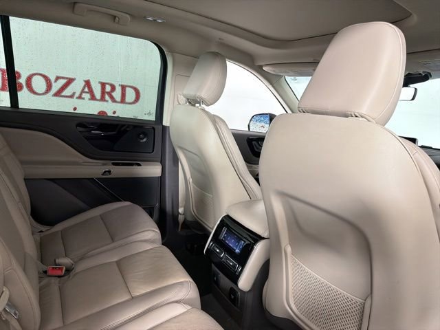 Certified 2022 Lincoln Aviator Reserve w/ Equipment Group 201A AWD/4WD image 18