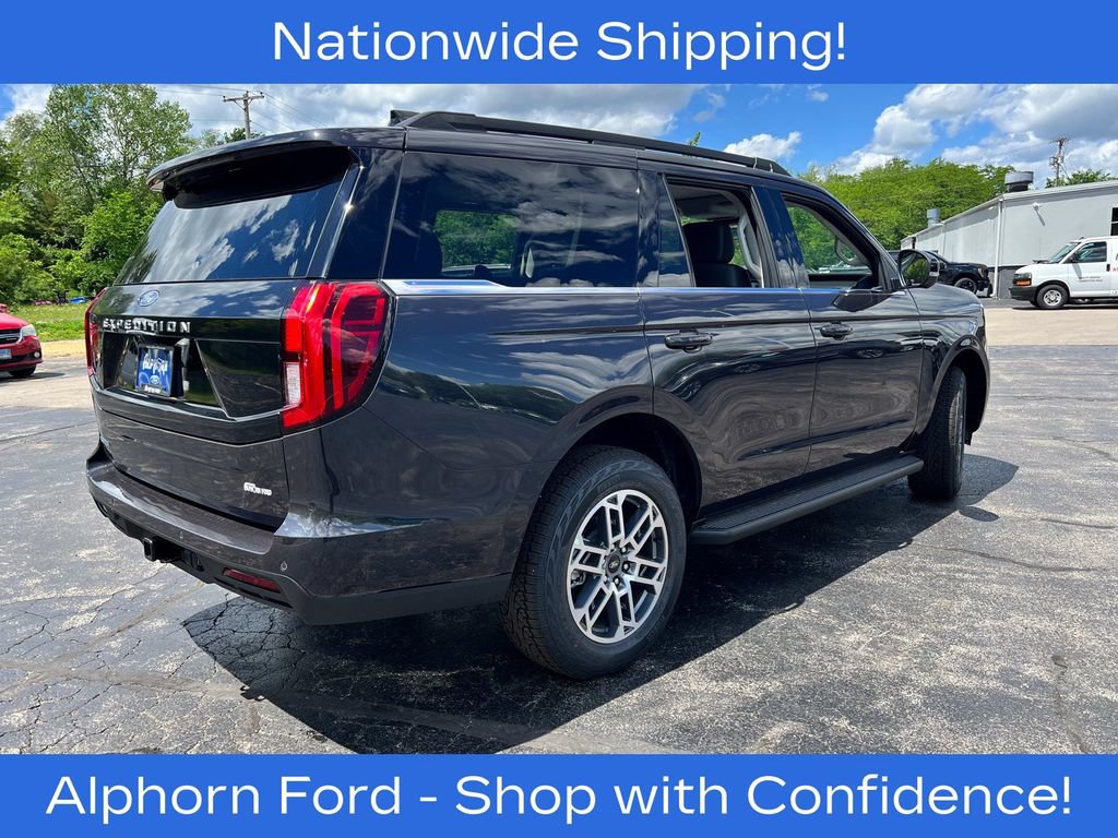 New 2026 Ford Expedition Active AWD/4WD image 3