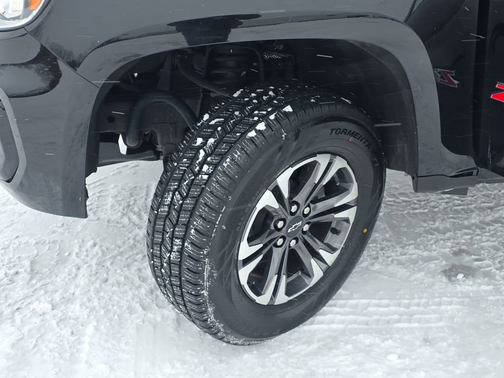 Used 2022 Chevrolet Colorado Z71 w/ Z71 Midnight Edition image 29