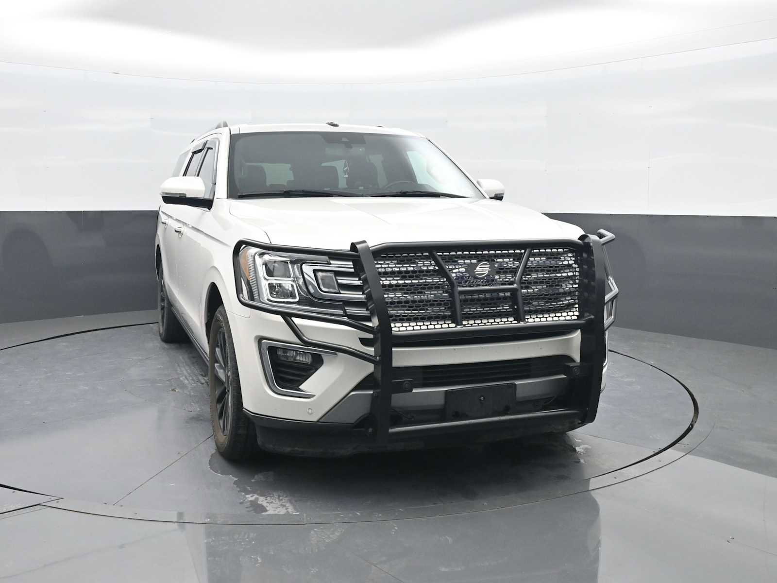 Used 2019 Ford Expedition Max Limited w/ Equipment Group 301A AWD/4WD image 2