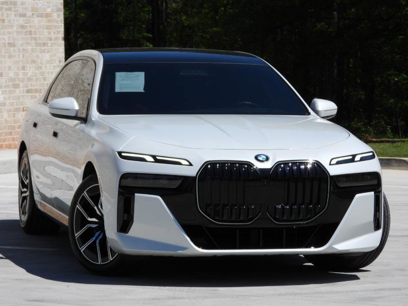 Used 2024 BMW 740i image 19