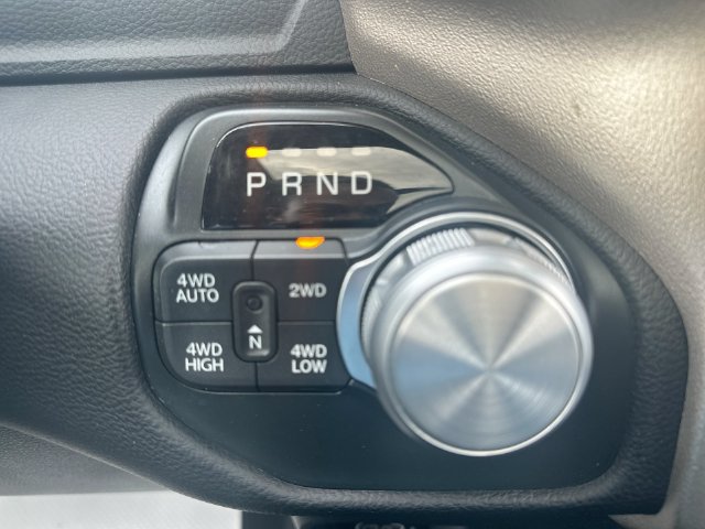Used 2019 RAM 1500 Laramie AWD/4WD image 19