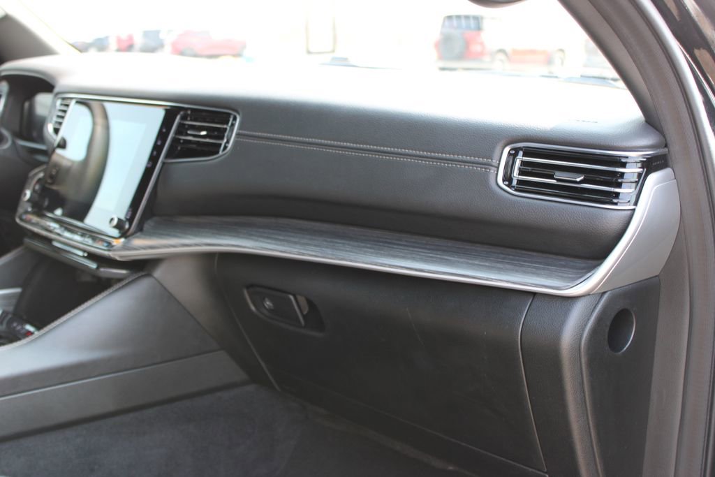 Used 2024 Jeep Wagoneer L Series II w/ Flexible Seating Group image 32