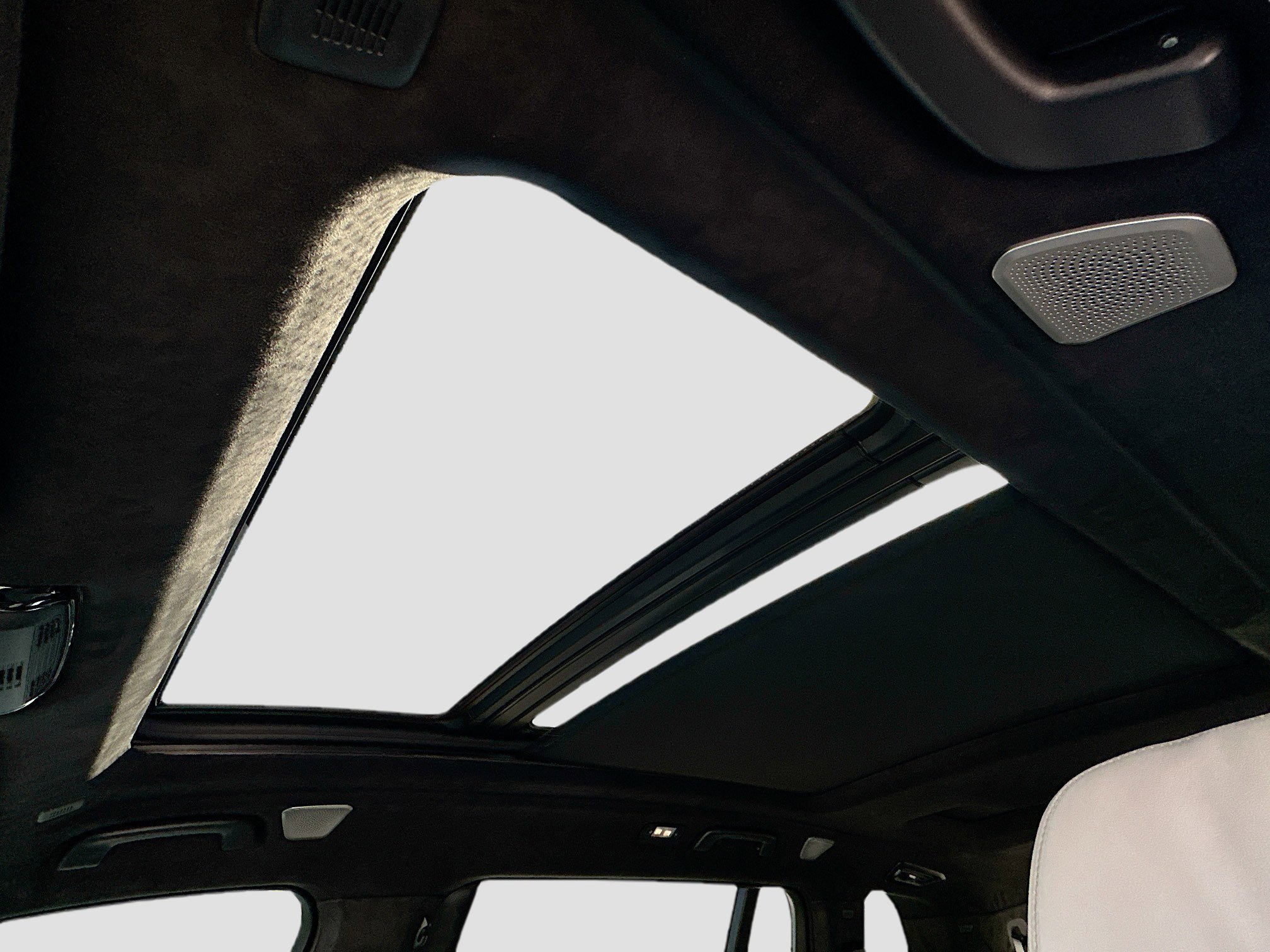 New 2026 BMW X7 M60i image 15