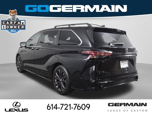 Used 2021 Toyota Sienna XSE FWD image 10