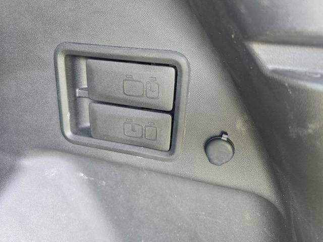 Used 2022 Chevrolet Equinox LT FWD image 35