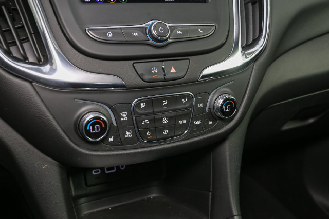 Used 2022 Chevrolet Equinox LT FWD image 24