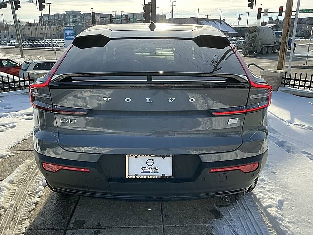 Certified 2023 Volvo C40 P8 Recharge Ultimate w/ Protection Package Premier image 9