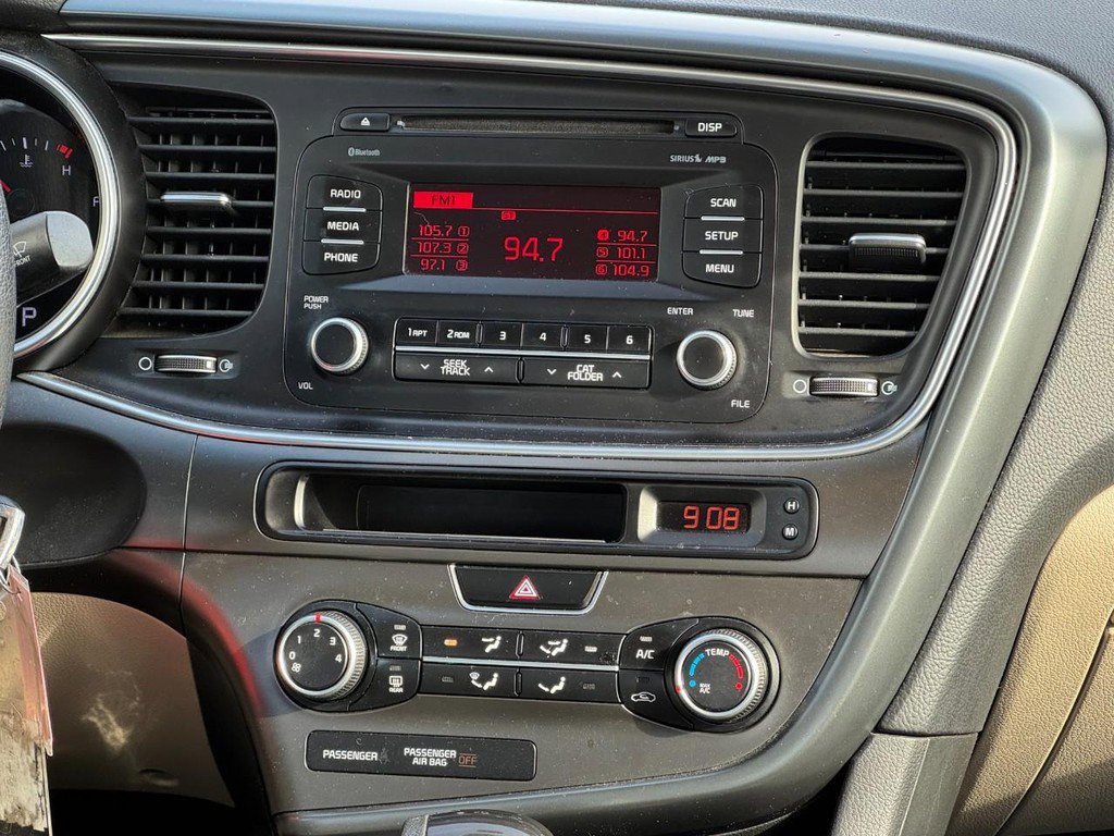 Used 2015 Kia Optima LX w/ Paint Protection Film Package image 15