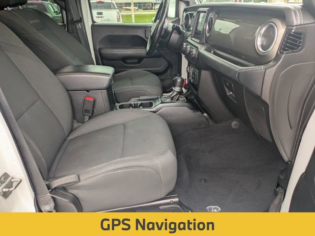 Used 2019 Jeep Wrangler Unlimited Sahara AWD/4WD image 25
