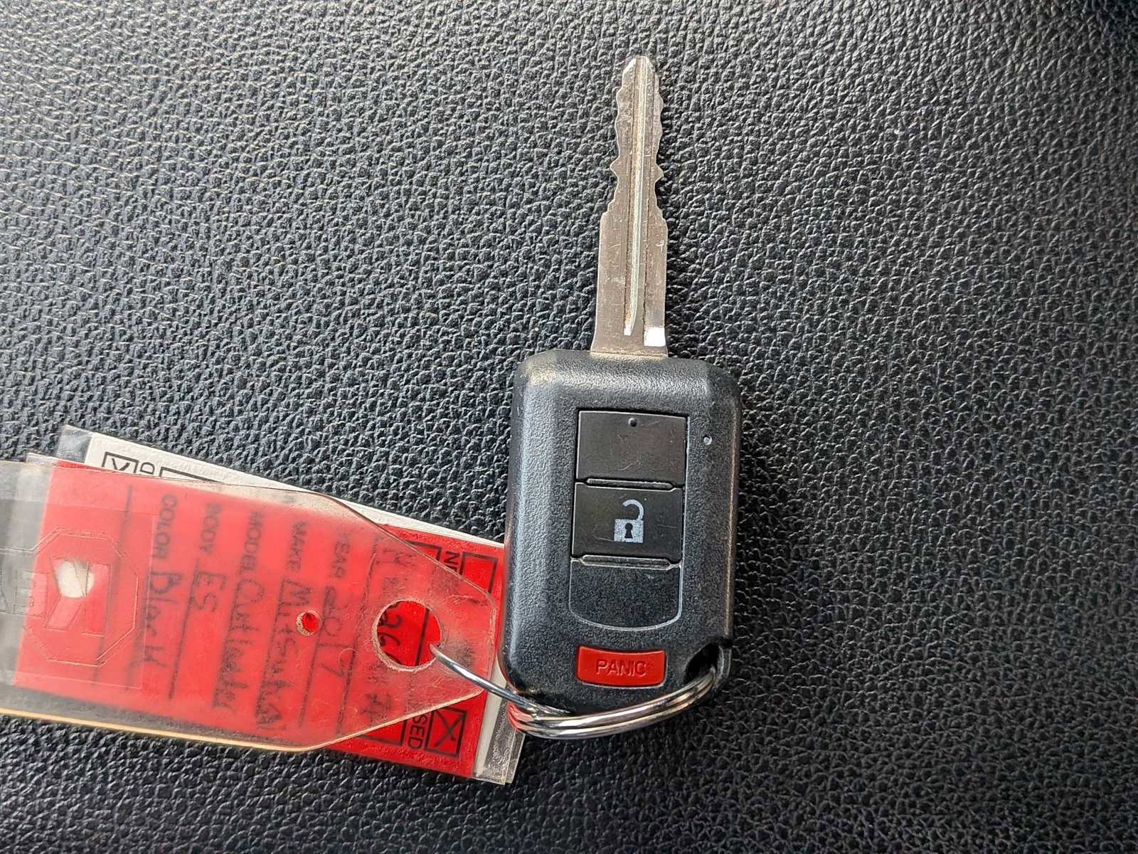 Used 2017 Mitsubishi Outlander ES image 31