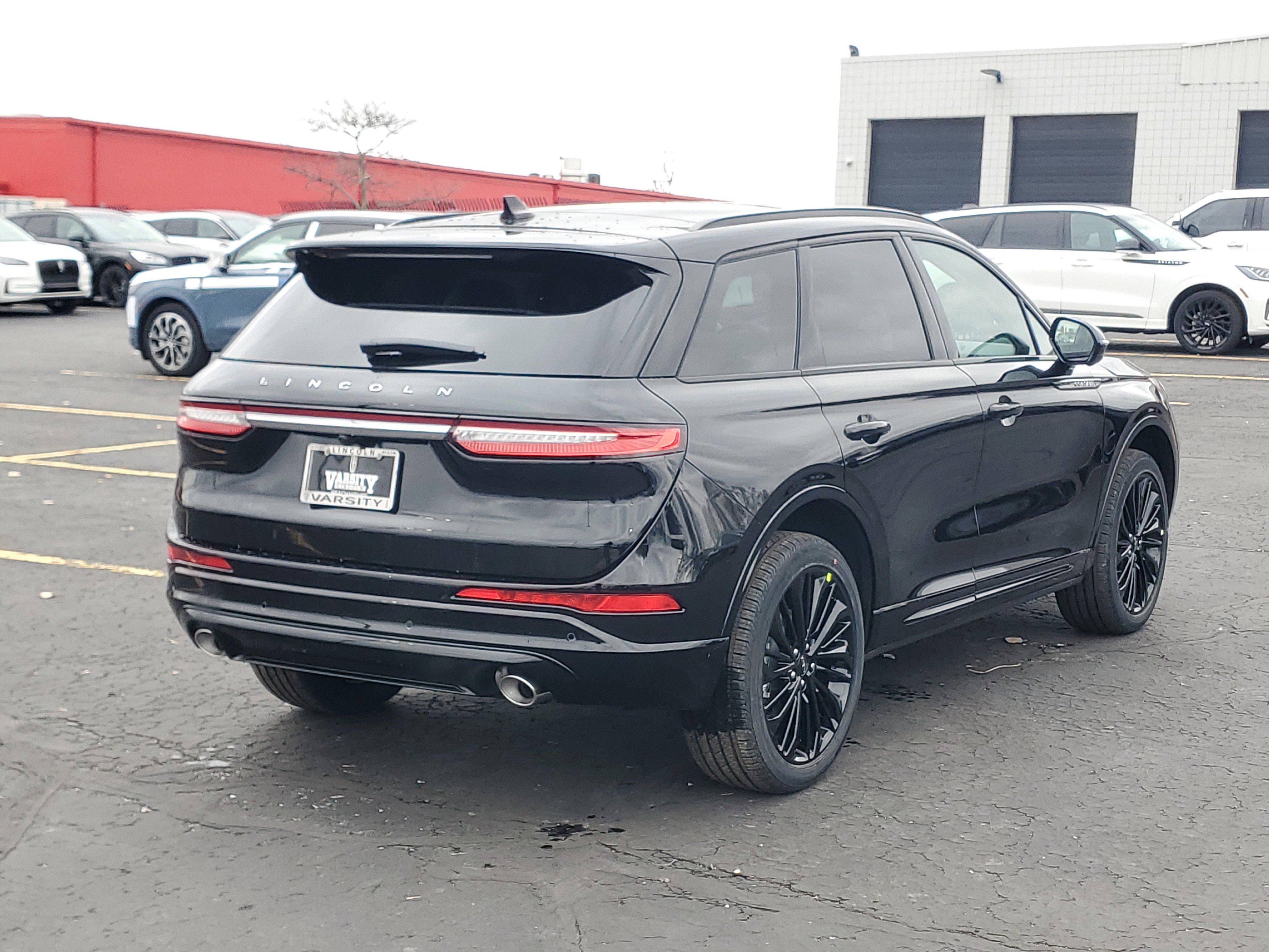 New 2026 Lincoln Corsair Premiere image 4