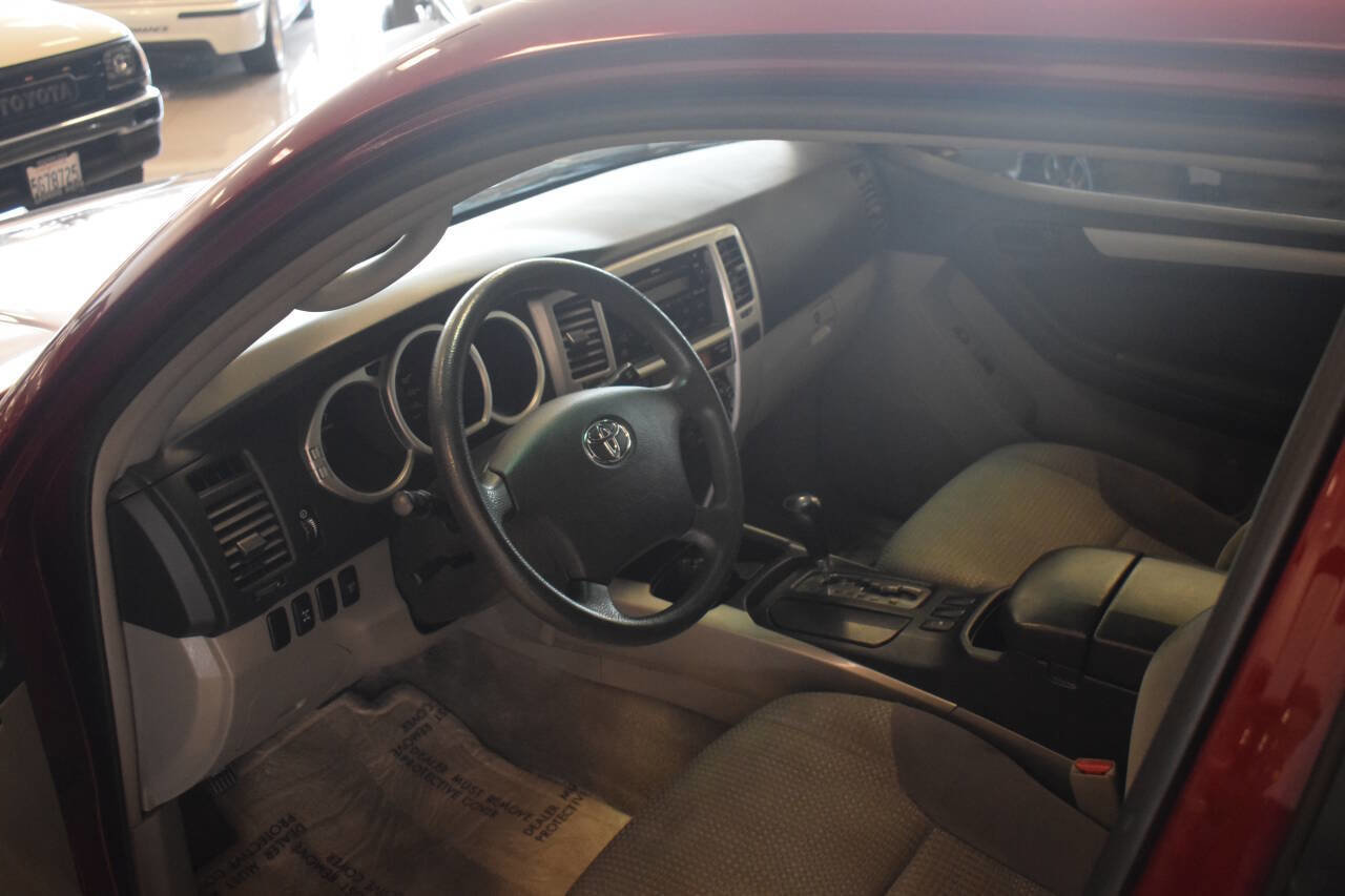 Used 2005 Toyota 4Runner SR5 image 37
