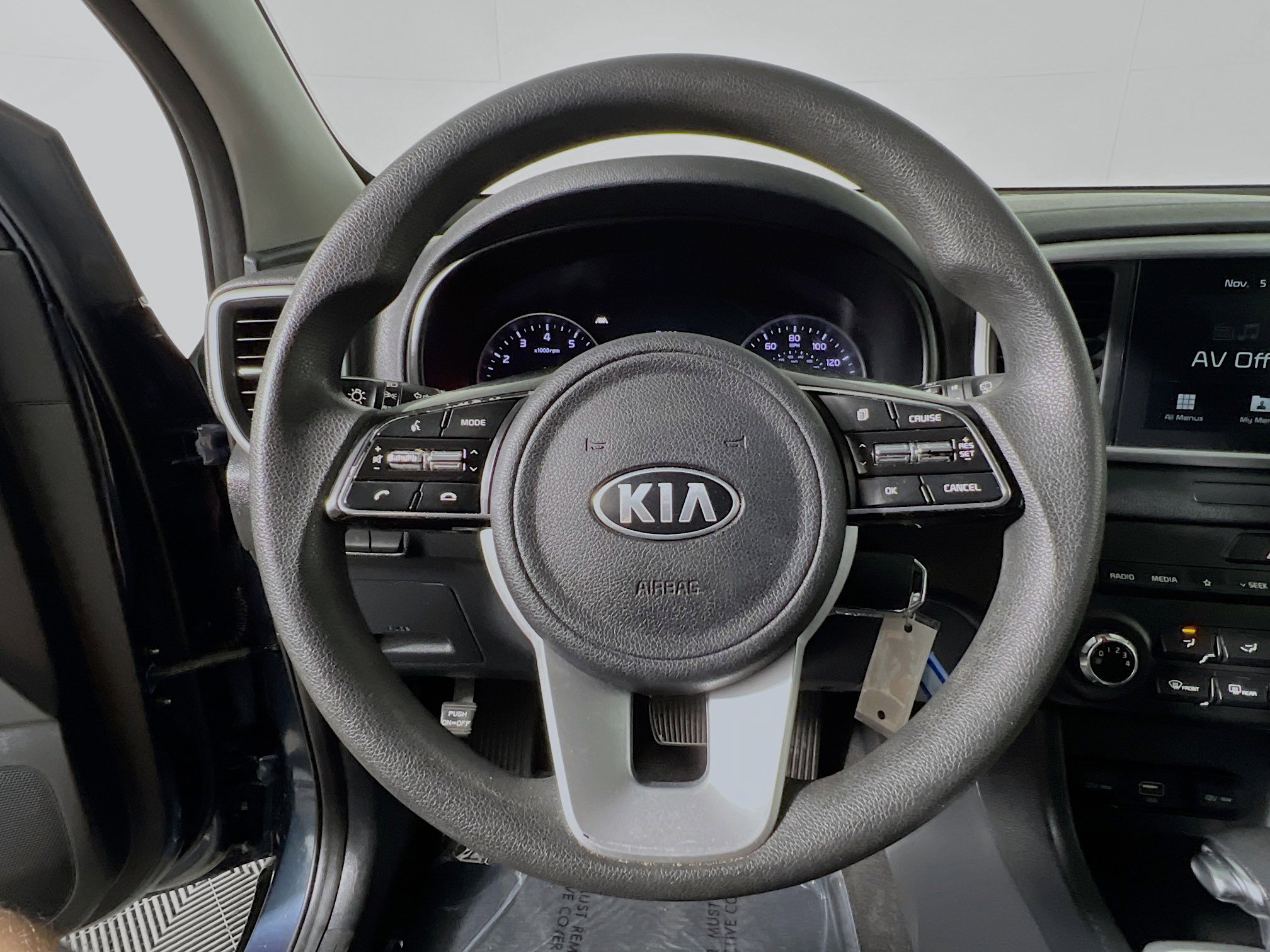 Used 2022 Kia Sportage LX image 18