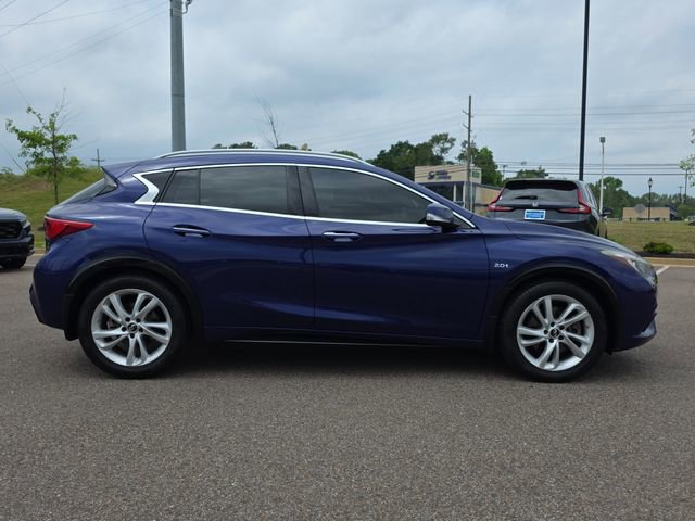 Used 2019 INFINITI QX30 FWD video 2