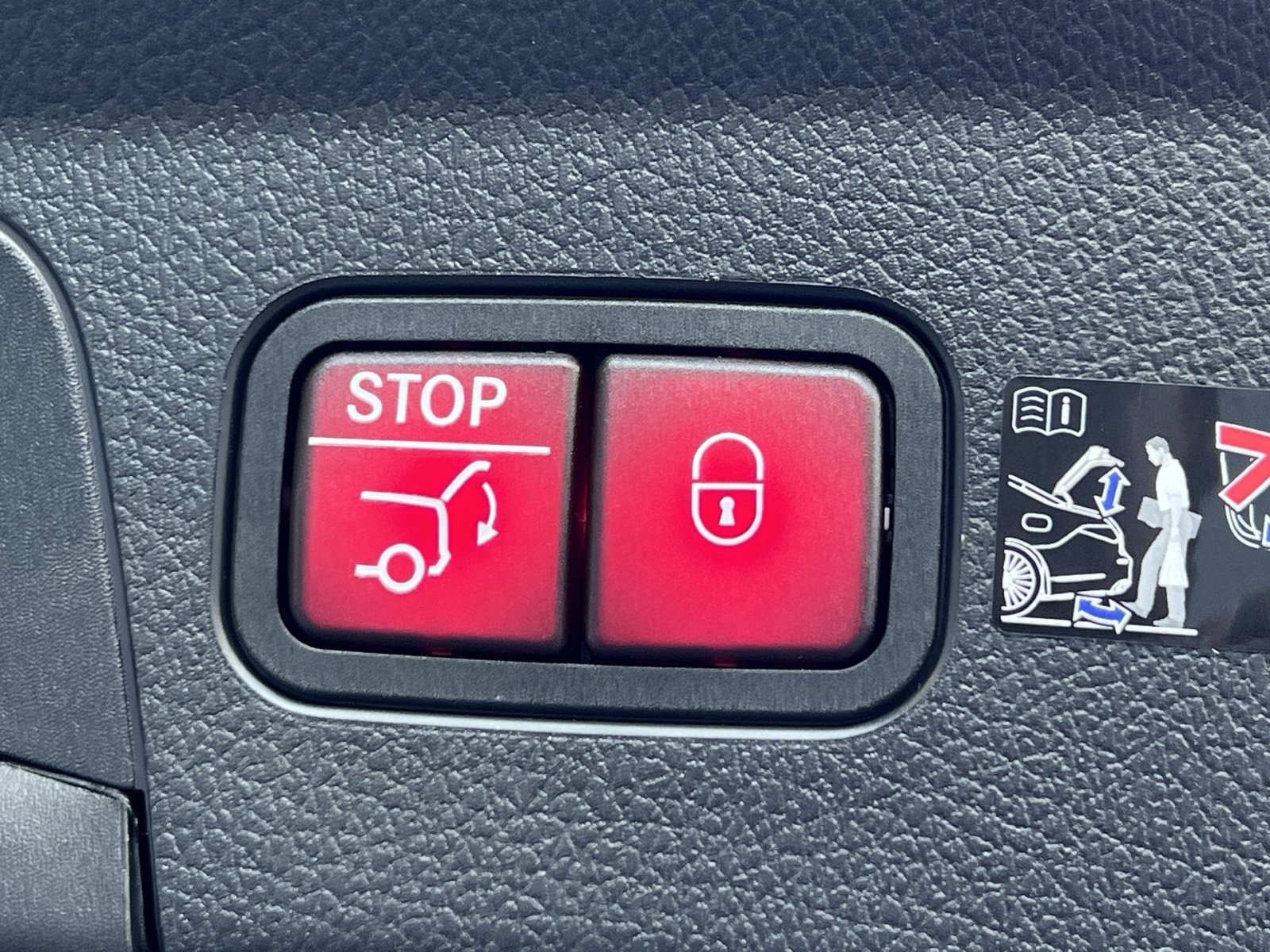 New 2026 Mercedes-Benz GLE 53 AMG 4MATIC Coupe image 25